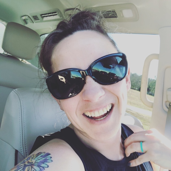 Meet your Posher, Carissa - Picture 1 of 1